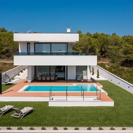 Villa Beautiful Calvi *